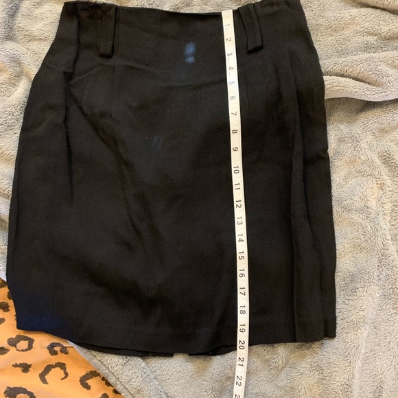 Vintage Express high waisted black skirt - Picture 6 of 8